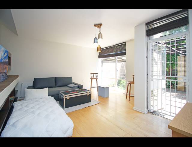 2 BEDROOM APARTMENT FOR SALE IN NORWOOD